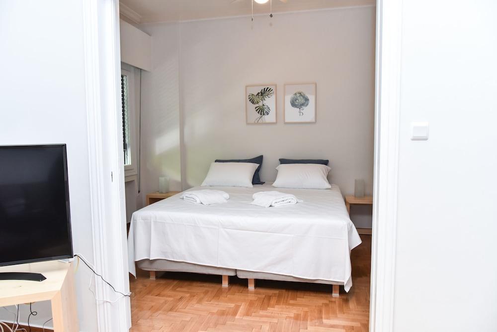 Modern Apartment At Exarchia 1 Bed 2 Pers Atene Esterno foto