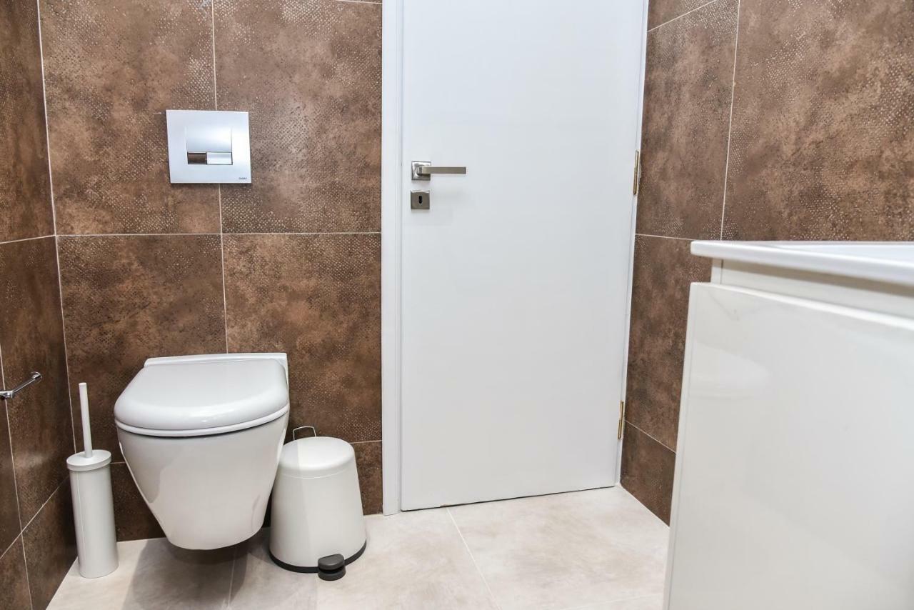 Modern Apartment At Exarchia 1 Bed 2 Pers Atene Esterno foto